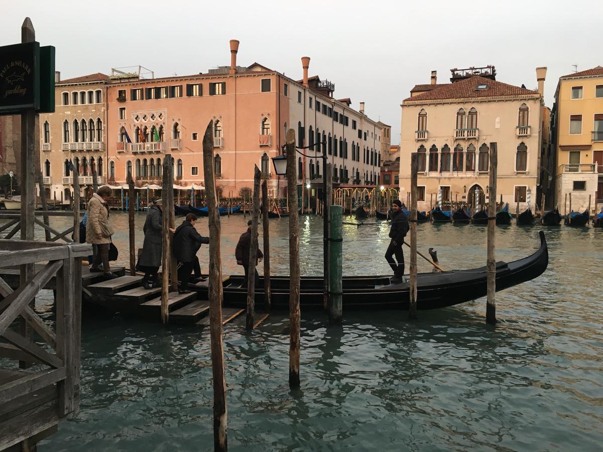 Antico Mercato Venice Exterior photo